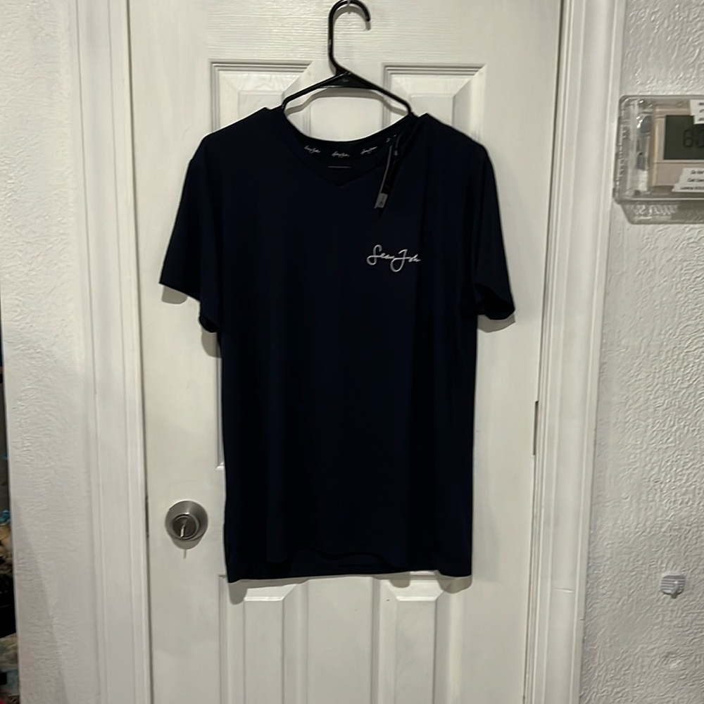 Sean John T shirt says s ch seem like adult small medium